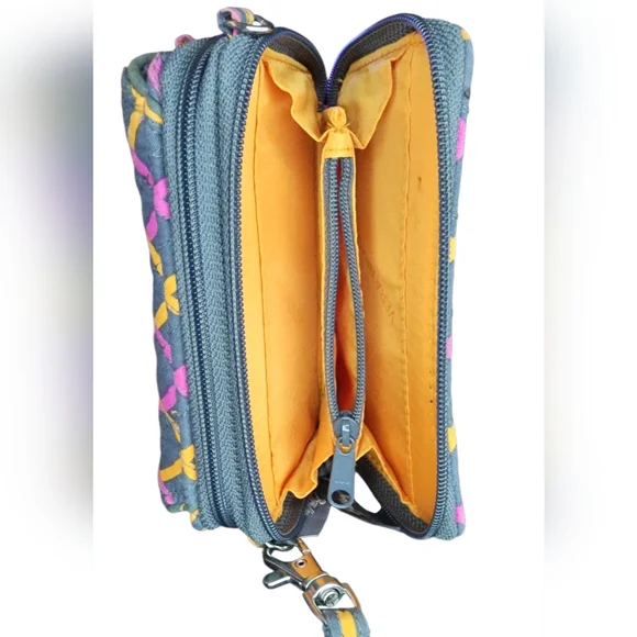 Vera Bradley Wallet In Jazzy Swirls - Picture 4 of 7